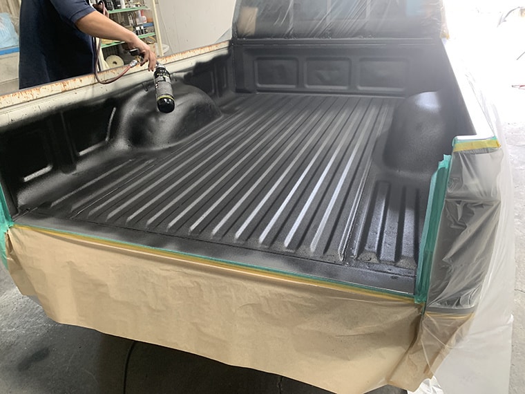 ラプタ―ライナー塗装:福島県郡山市ボディーテックオルティス